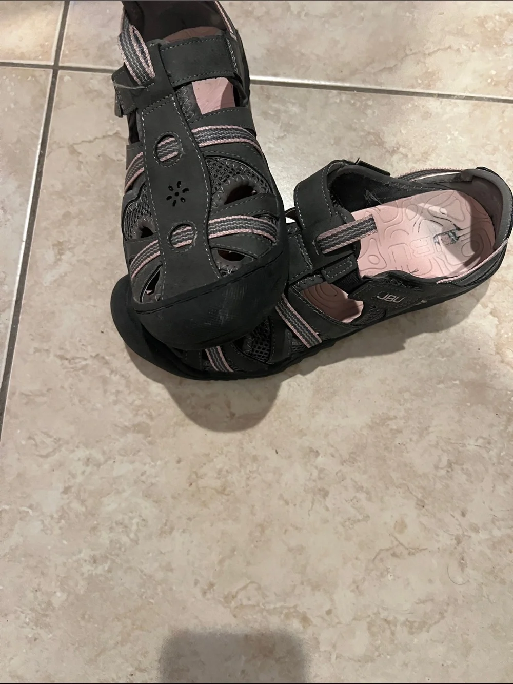 JBU Gray and Pink woman Closed-Toe Sandals